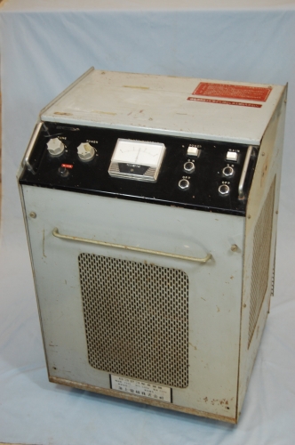 【展示室】展示機器の紹介　真空管超音波洗浄機　6323型発振器