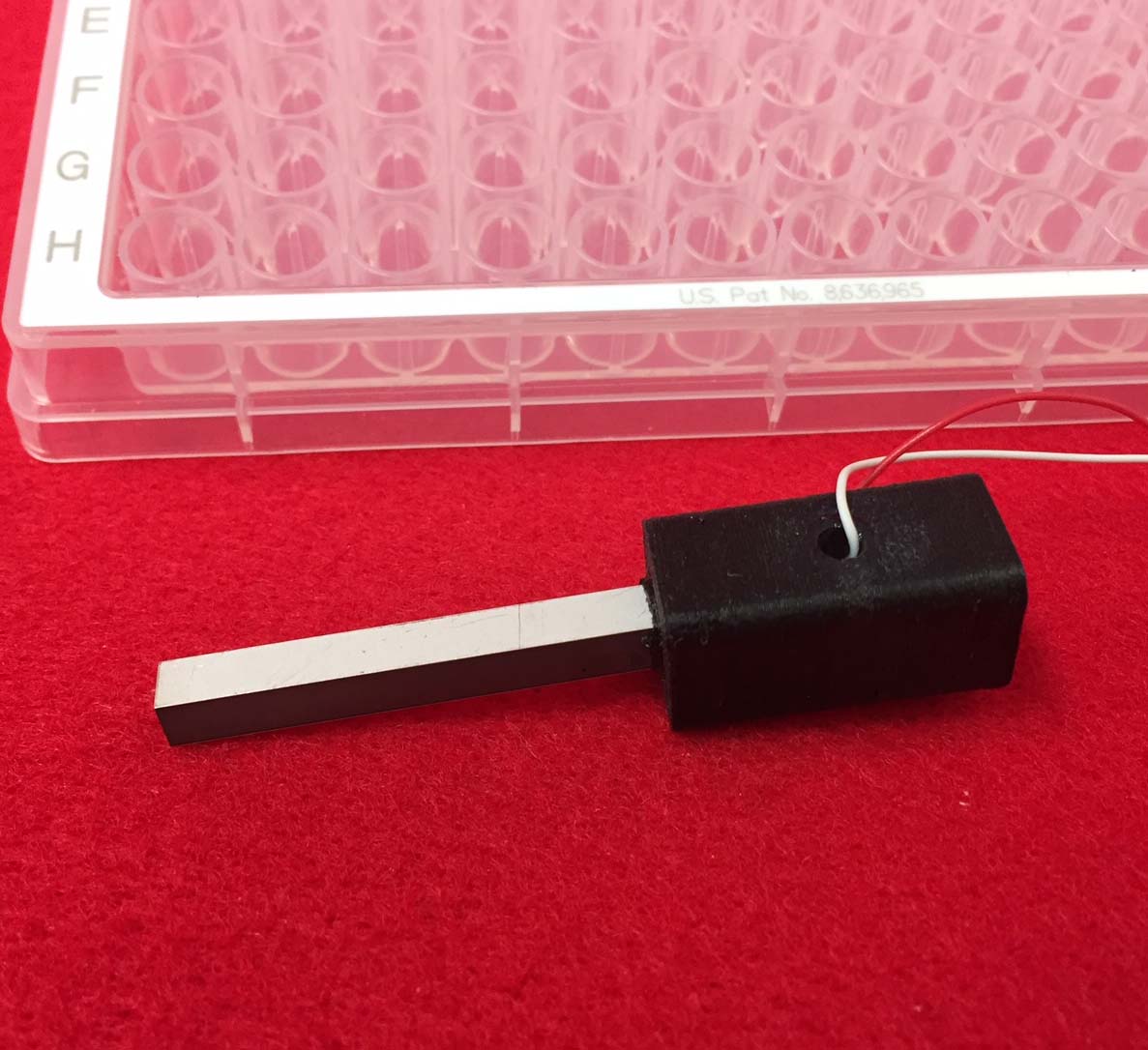 Square shape pole transducer